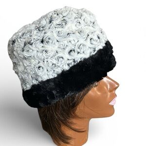 Pandemonium of Seattle Faux Fur Cuffed Pillbox Hat Black White OS